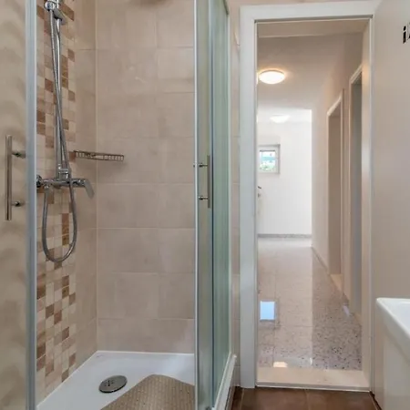 In Mastrinka With Sea View, Terrace, Air Conditioning, Wifi 5159-3 アパート *