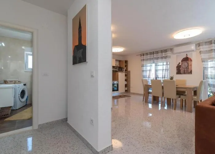 In Mastrinka With Sea View, Terrace, Air Conditioning, Wifi 5159-3 Апартаменти Трогір