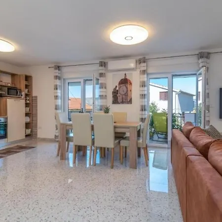 In Mastrinka With Sea View, Terrace, Air Conditioning, Wifi 5159-3 * Trogir