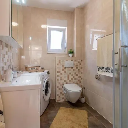 In Mastrinka With Sea View, Terrace, Air Conditioning, Wifi 5159-3 Daire Trogir